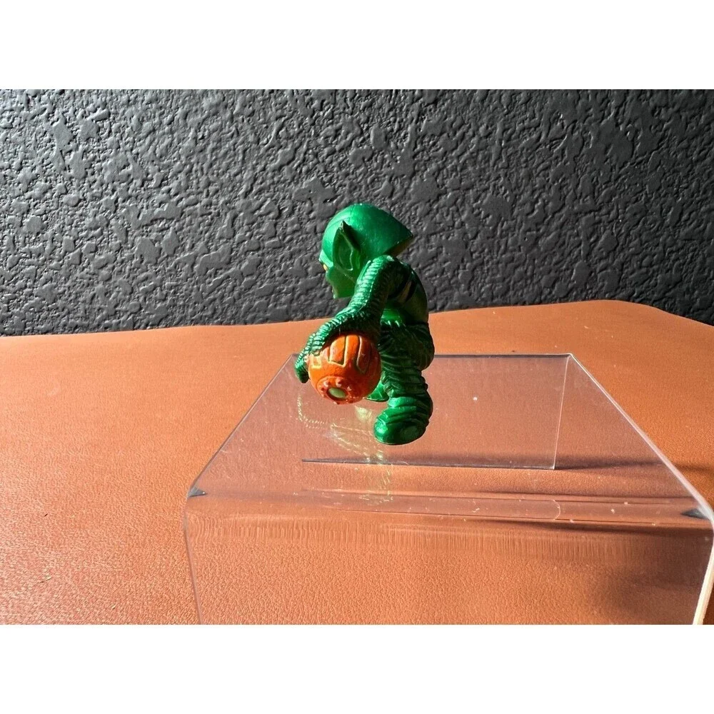 Hasbro Glider Marvel Super Hero Green Goblin Action Figure 2.5 inch